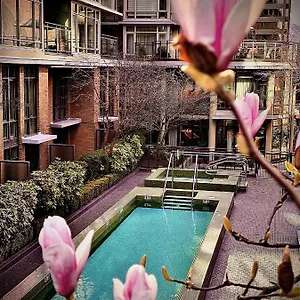 L'hermitage Hotel Vancouver