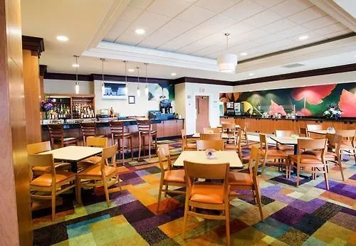 Hotel Fairfield Inn & Suites By Marriott Toronto Airport Mississauga