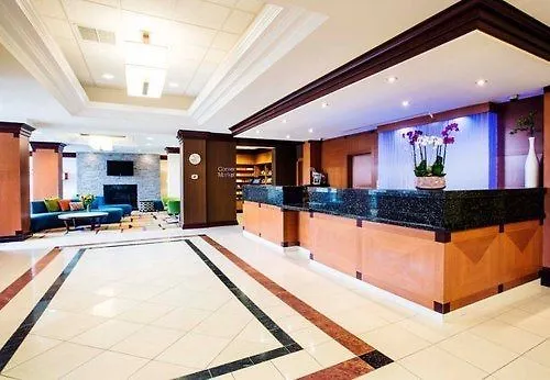 Fairfield Inn & Suites By Marriott Toronto Airport Mississauga 3*,  Canadá
